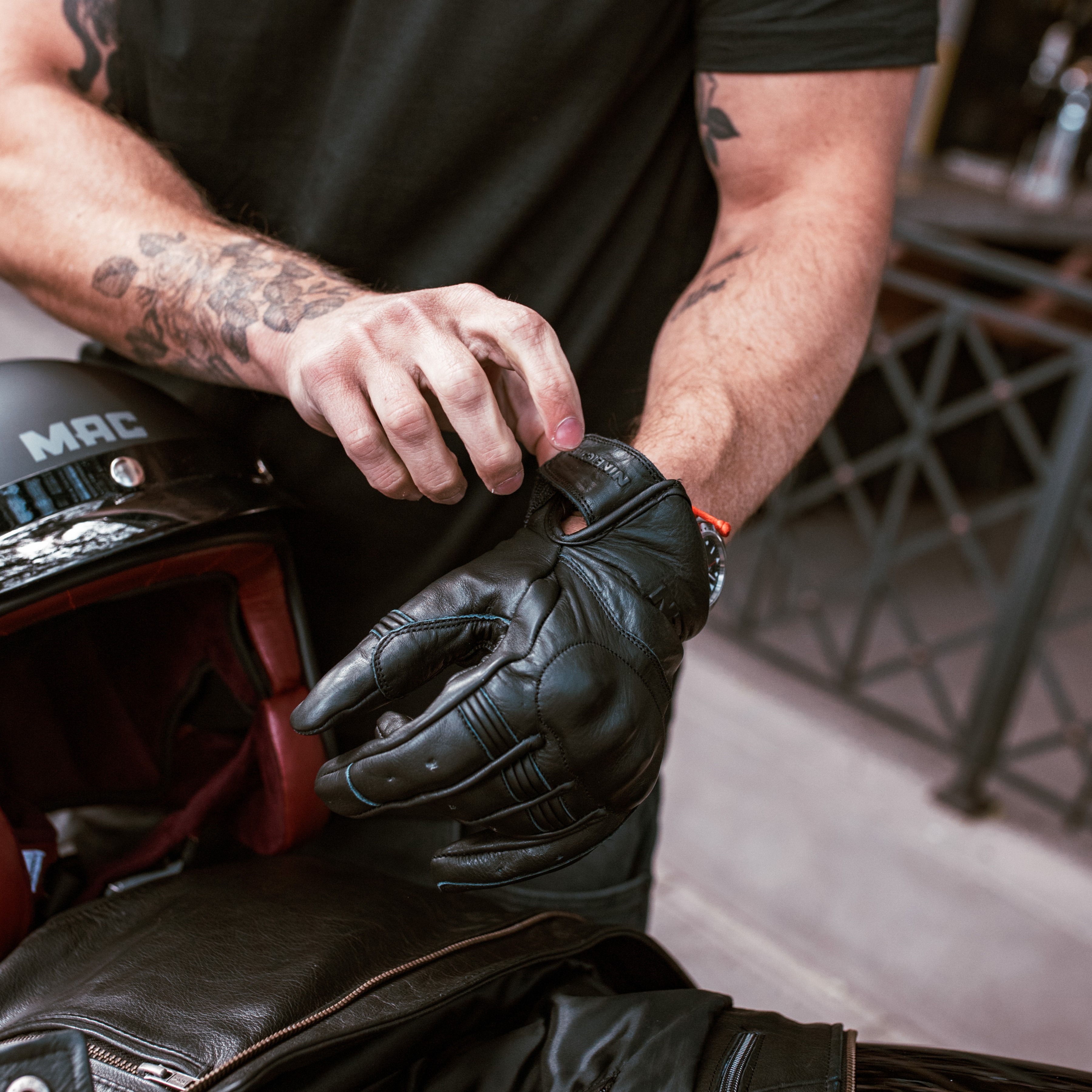 Guante NTO Classic Evo Hombre Negro